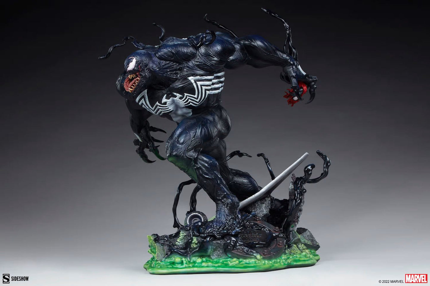 Venom Premium Format Figure