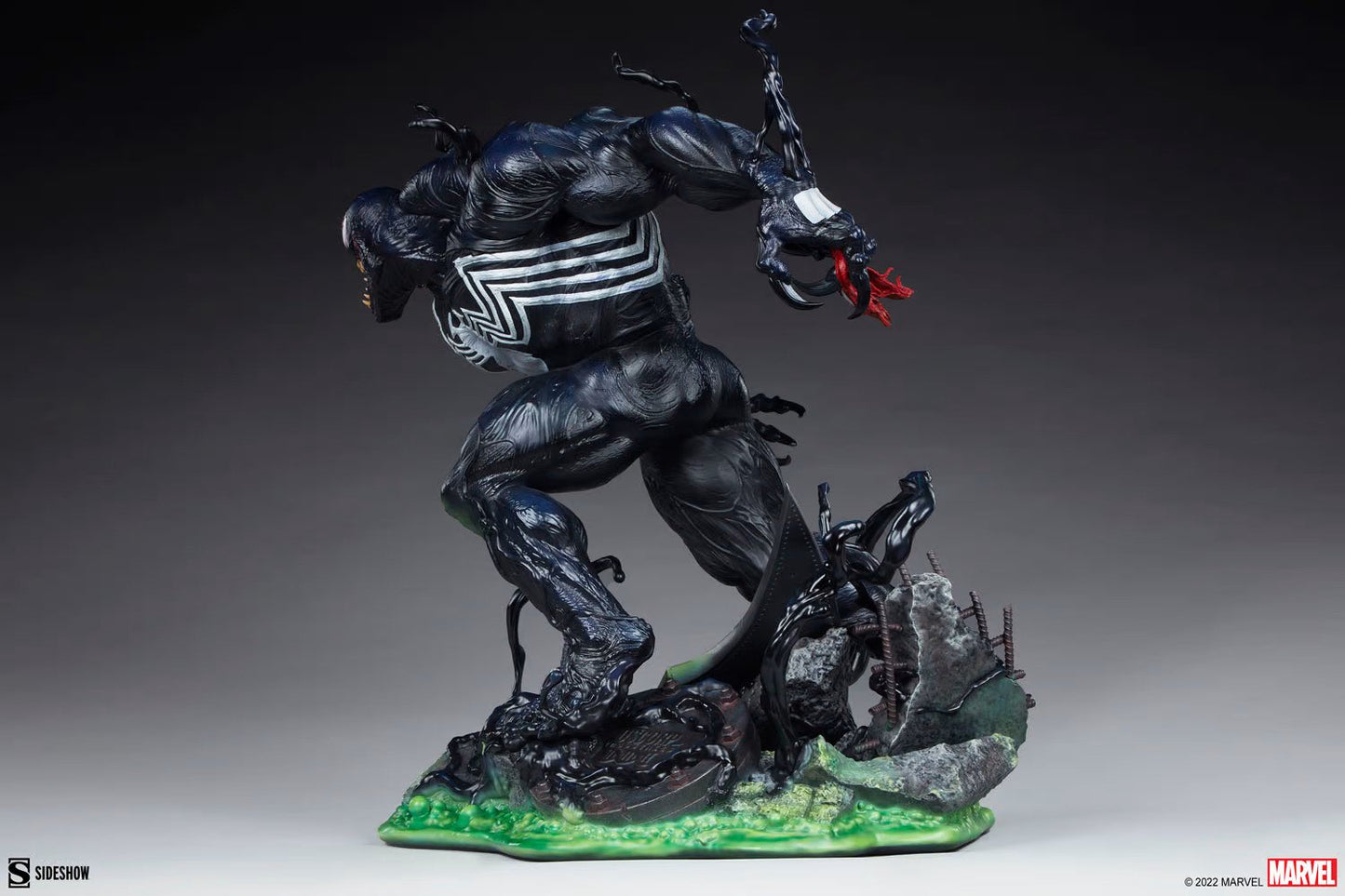 Venom Premium Format Figure